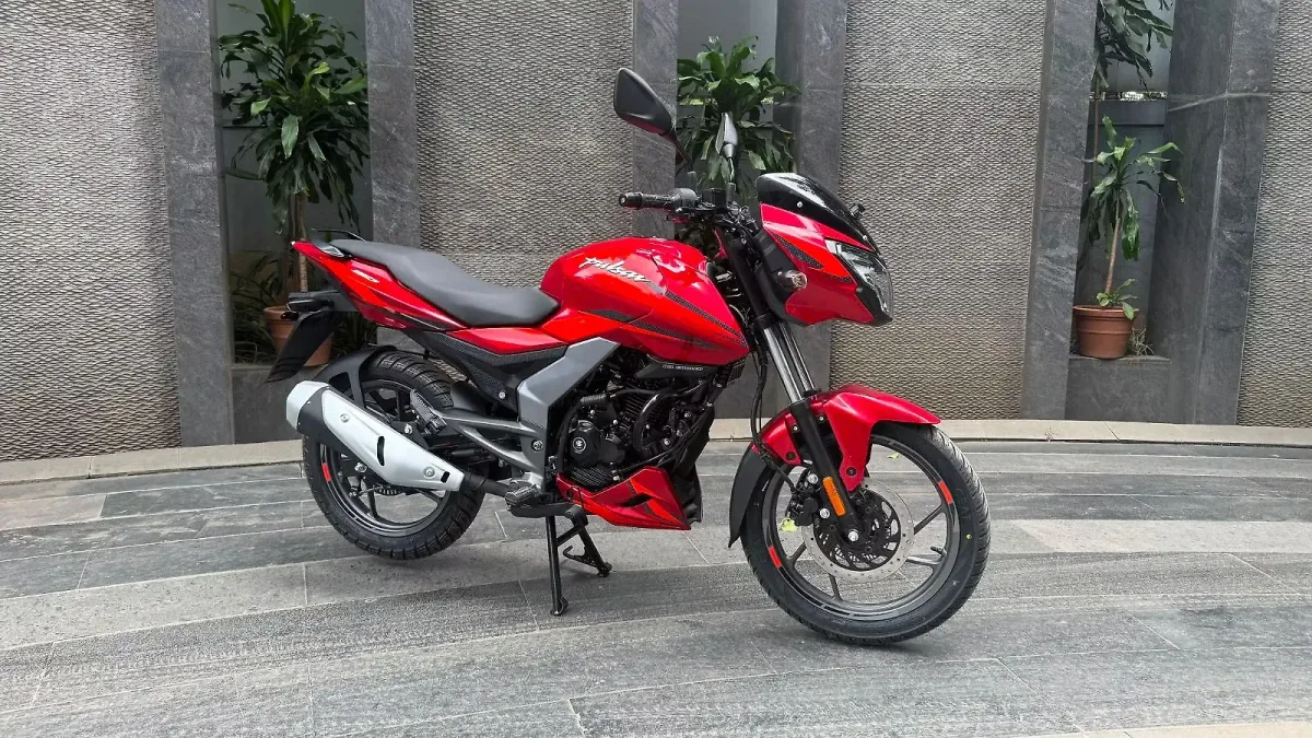 Bajaj Pulsar 150
