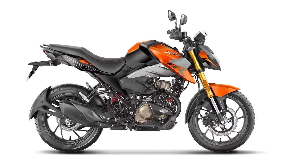 Hero Xtreme 160R 4V (2026) in Abrax Orange, side view