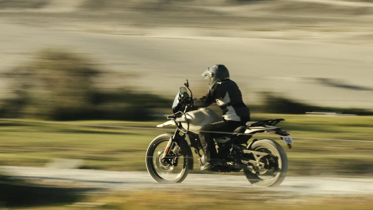 Royal Enfield Himalayan 450 official photo 3