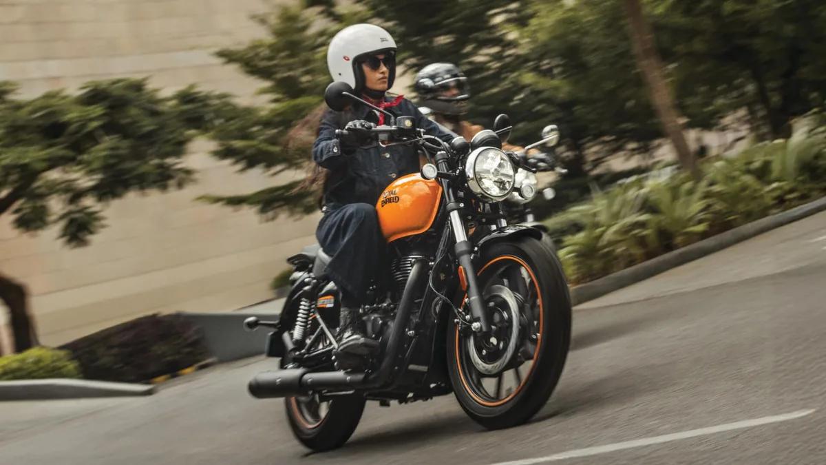 Royal Enfield Meteor 350 official photo 3