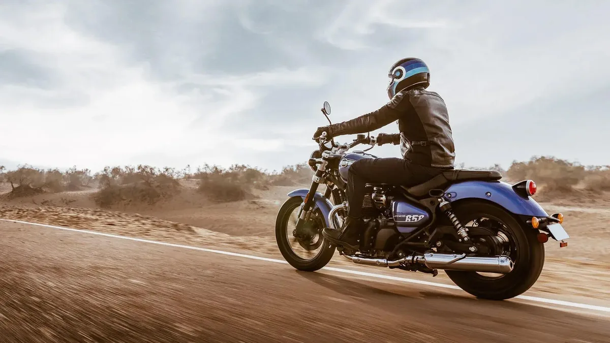 Royal Enfield Super Meteor 650 official photo 6