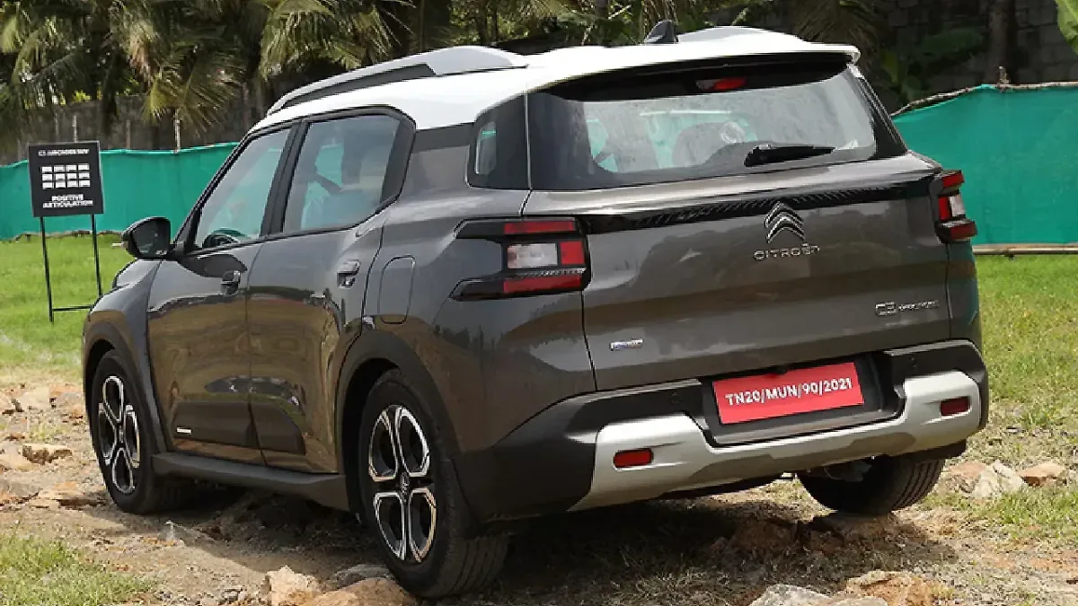 Citroen C3 Aircross rear three-quarter view