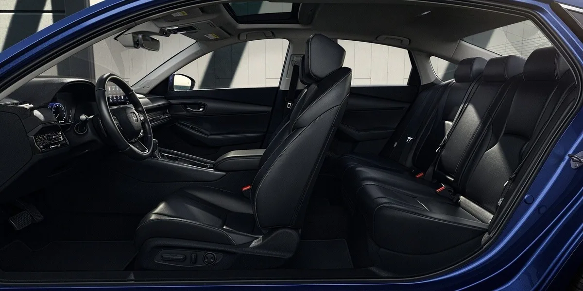 Honda Accord front seats in black leather