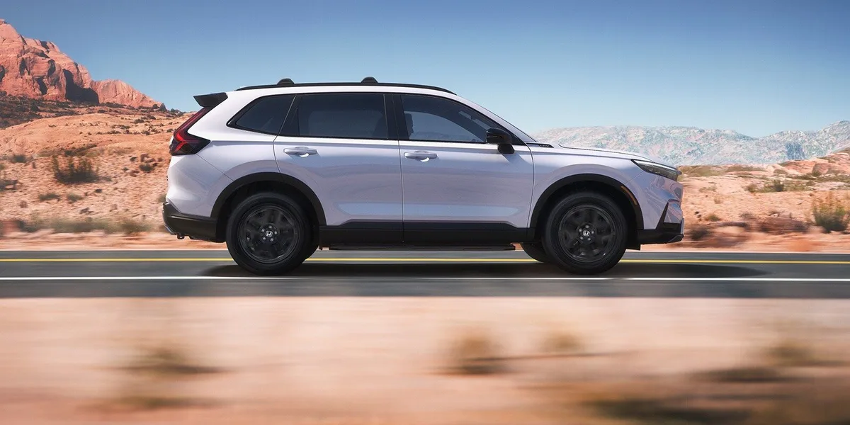 2027 Honda CR-V in Platinum White Pearl, profile