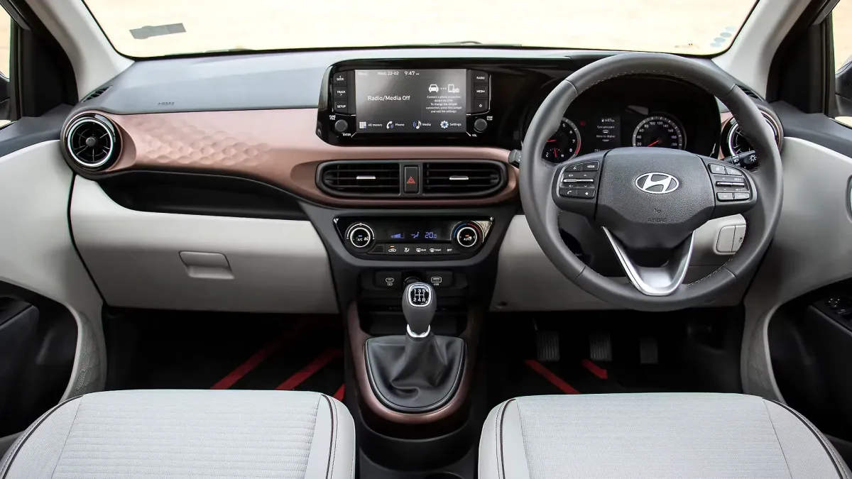 Hyundai Aura dashboard