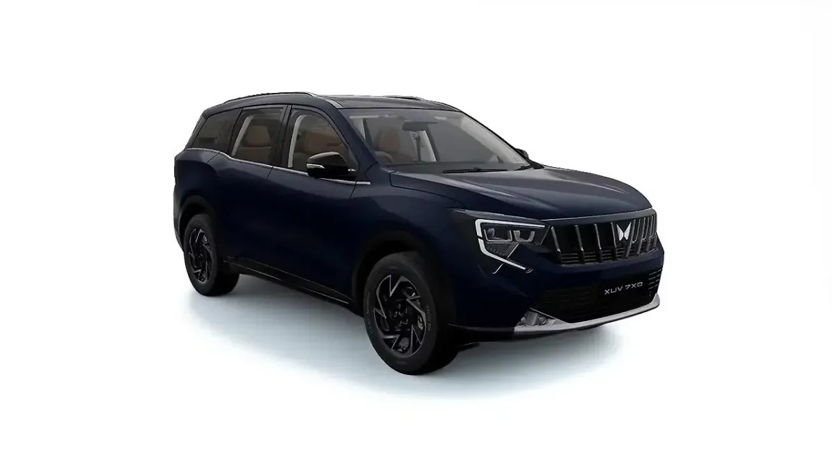 XUV 7XO photograph