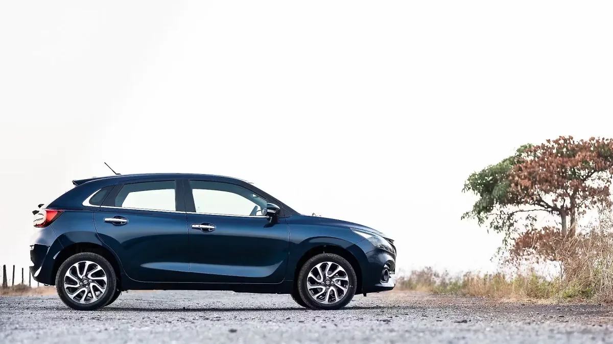 Maruti Suzuki Baleno side view