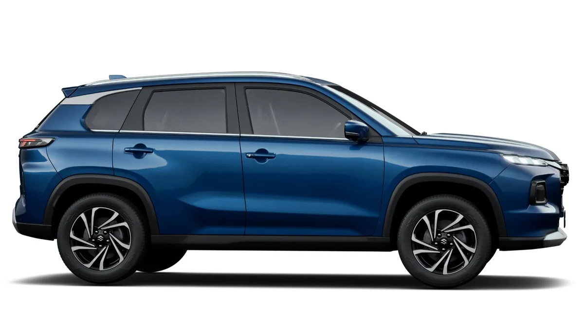 Maruti Suzuki Grand Vitara in Nexa Blue, exterior side