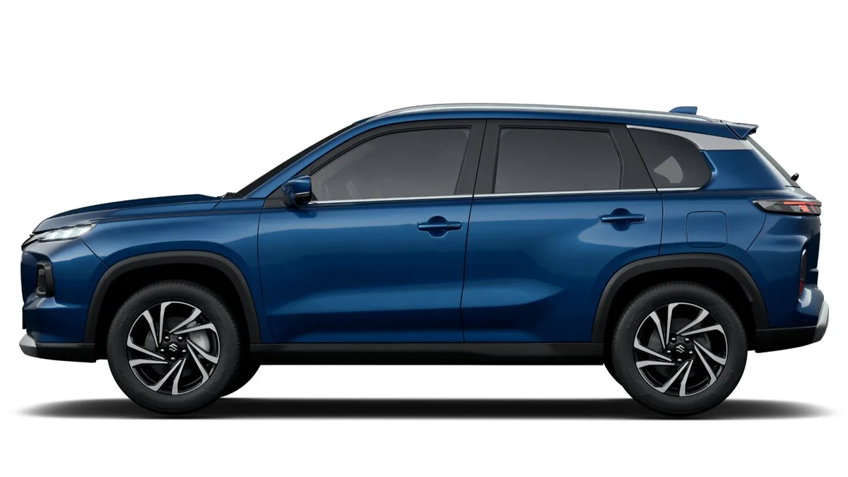 Maruti Suzuki Grand Vitara in Nexa Blue, exterior side