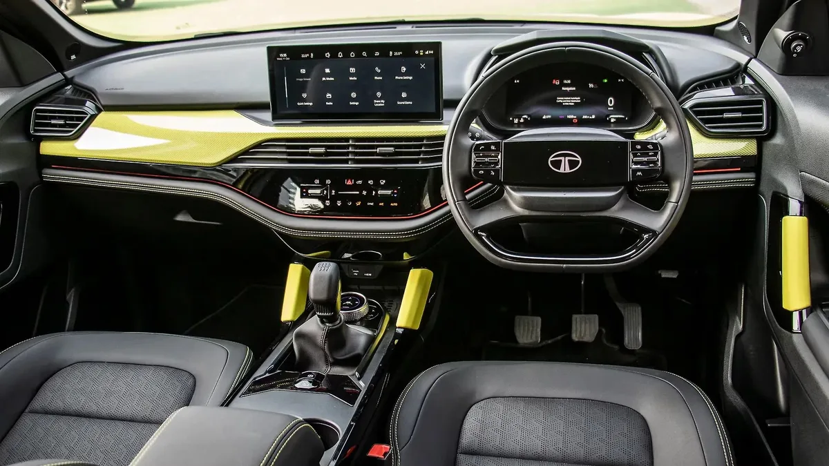 Tata Harrier dashboard