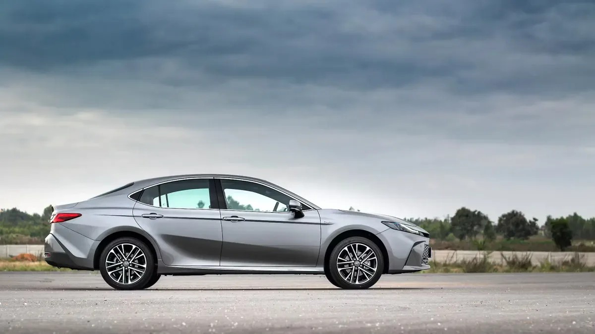 Toyota Camry side view