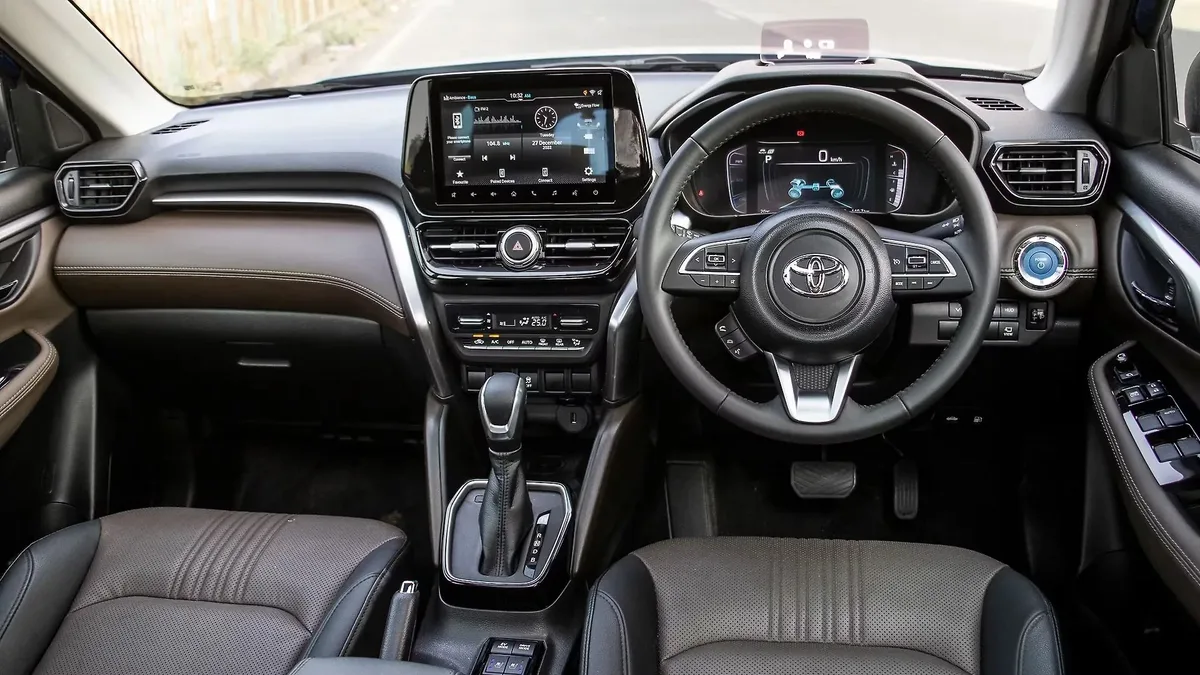 Toyota Urban Cruiser Hyryder dashboard