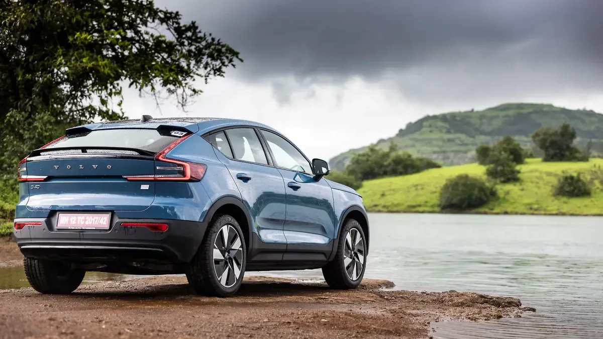 Volvo C40 Recharge rear three-quarter view