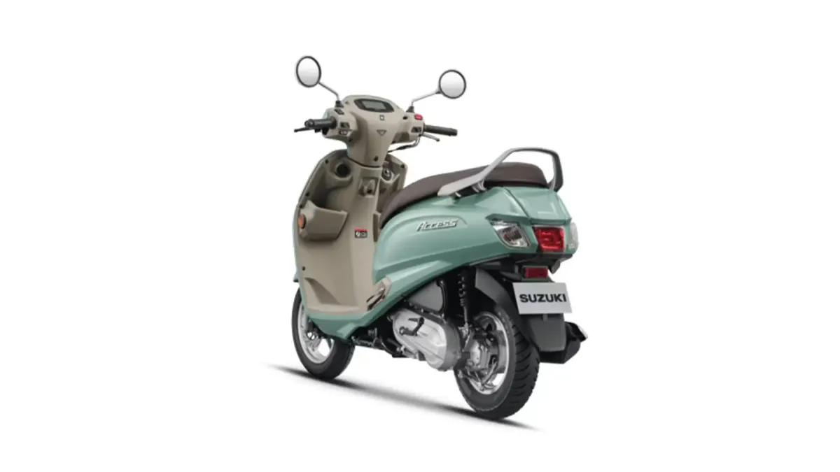 Suzuki Access 125 rear three-quarter view