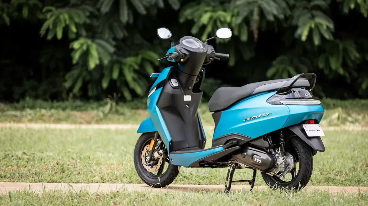 TVS Jupiter rear three-quarter view